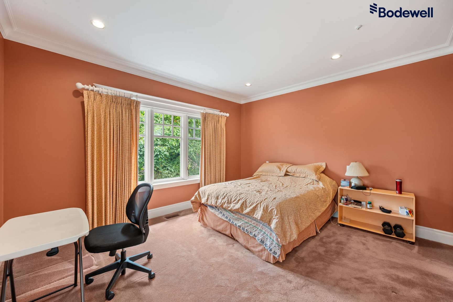 Churchill Street Tudor Home - Photo 21