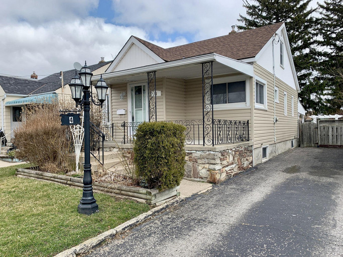 4 Prestwick Ave.