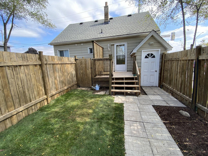 135 Collier Rd. S - 2