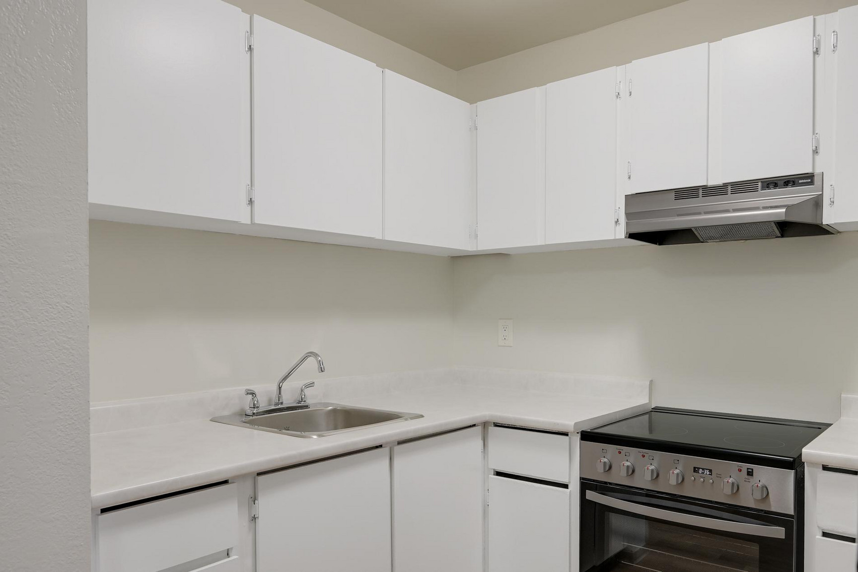 Pacific Village II Apartments  - Photo 126