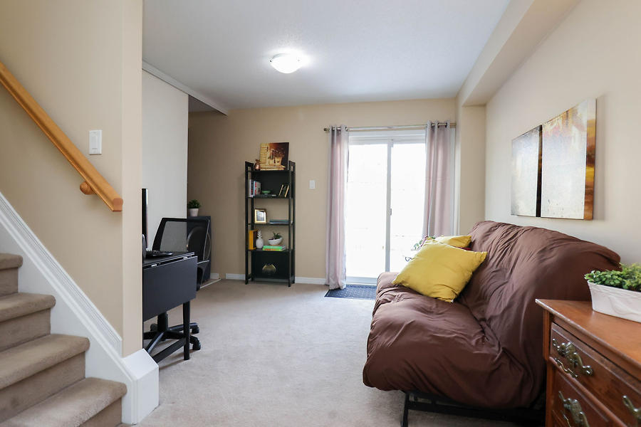 179 Fordham Private - 1 - Photo 24