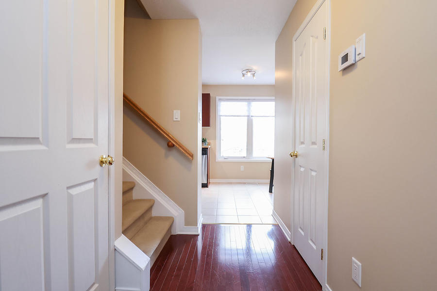 179 Fordham Private - 1 - Photo 30