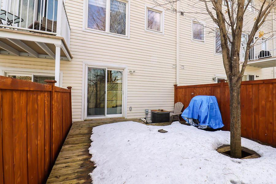 179 Fordham Private - 1 - Photo 38