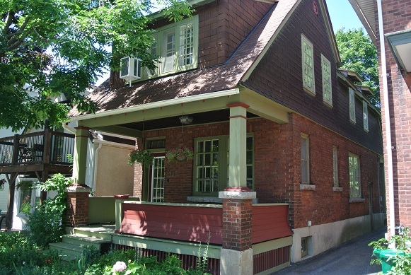 663 MacLaren St. - 1