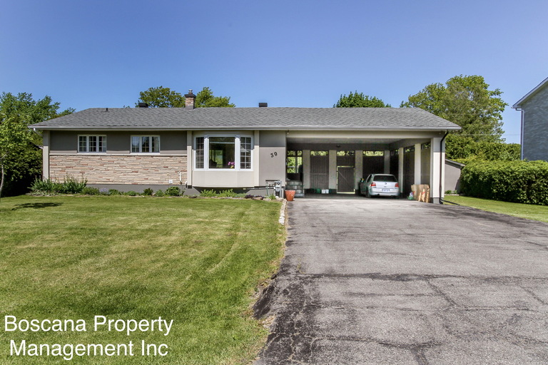 c9bc1d72fe2b4d35bcfffcef8762d533.jpg 39 Sycamore Drive - 1