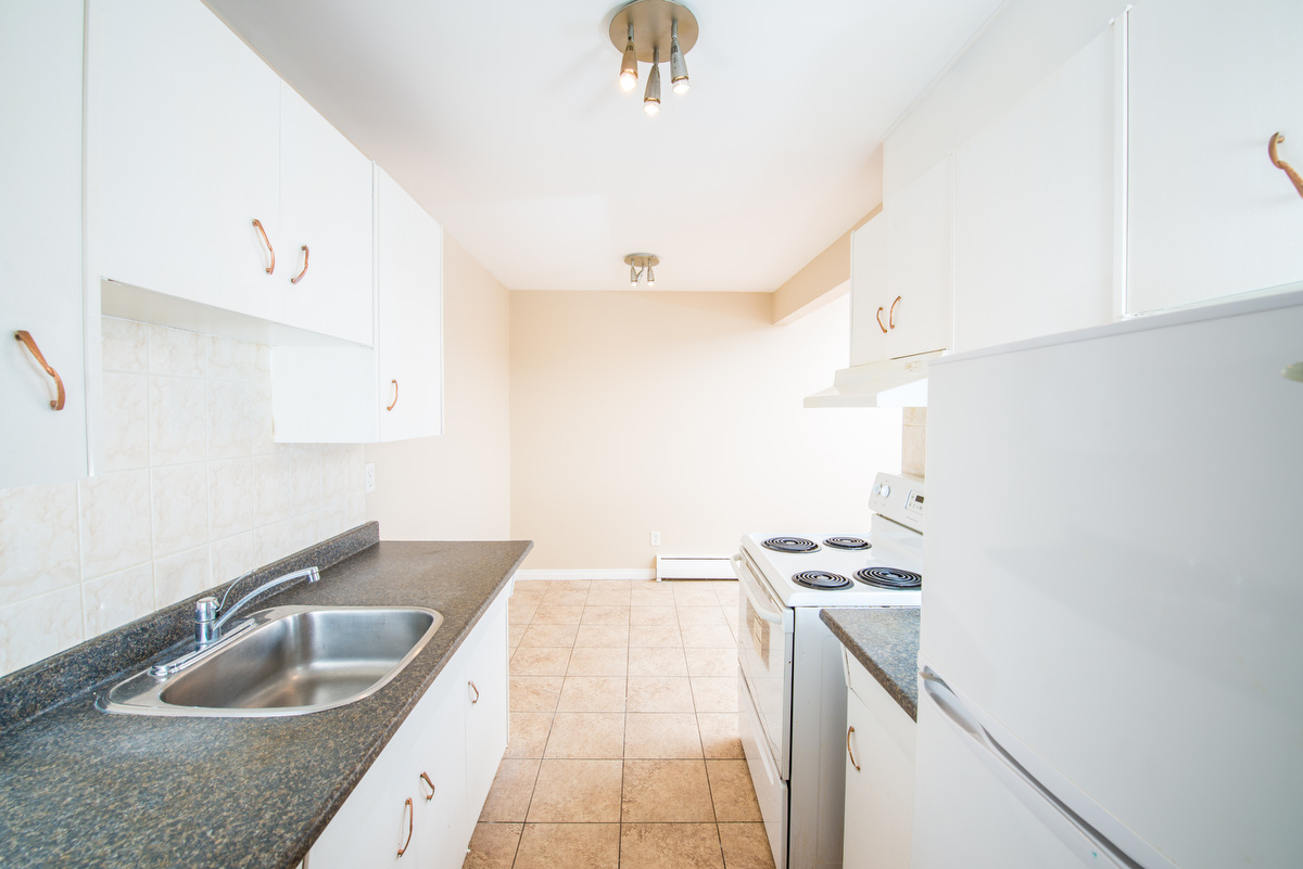 Alexander Apartments - Photo 10
