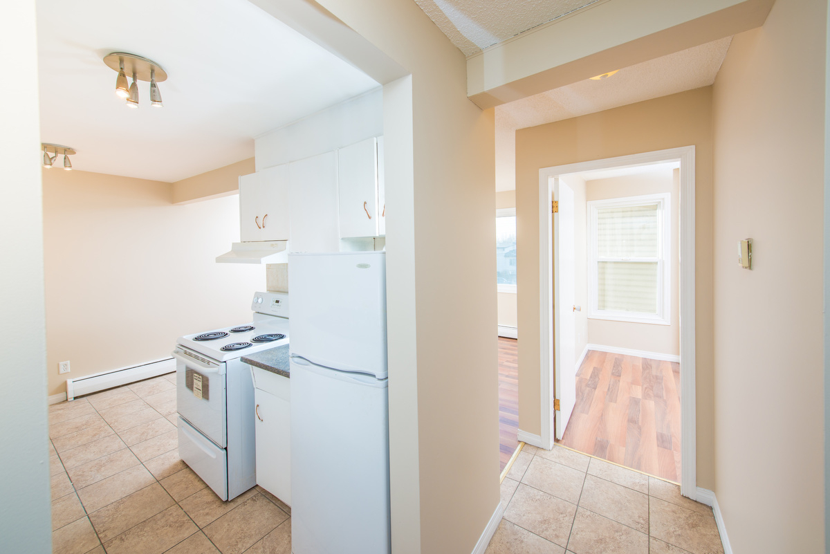 Alexander Apartments - Photo 13
