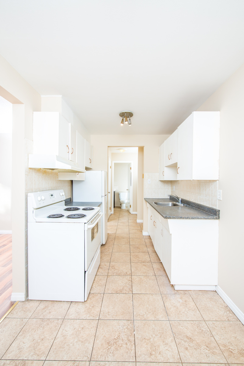 Alexander Apartments - Photo 16