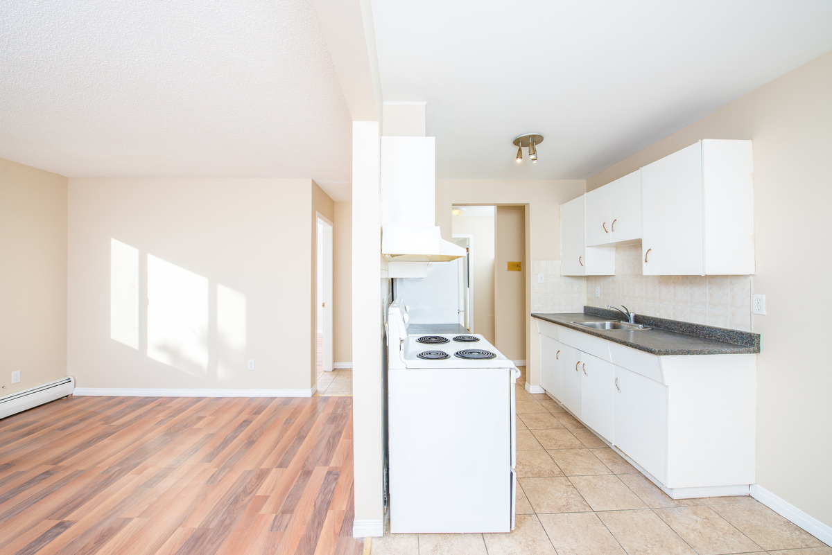 Alexander Apartments - Photo 21