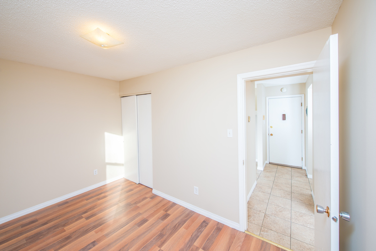 Alexander Apartments - Photo 32