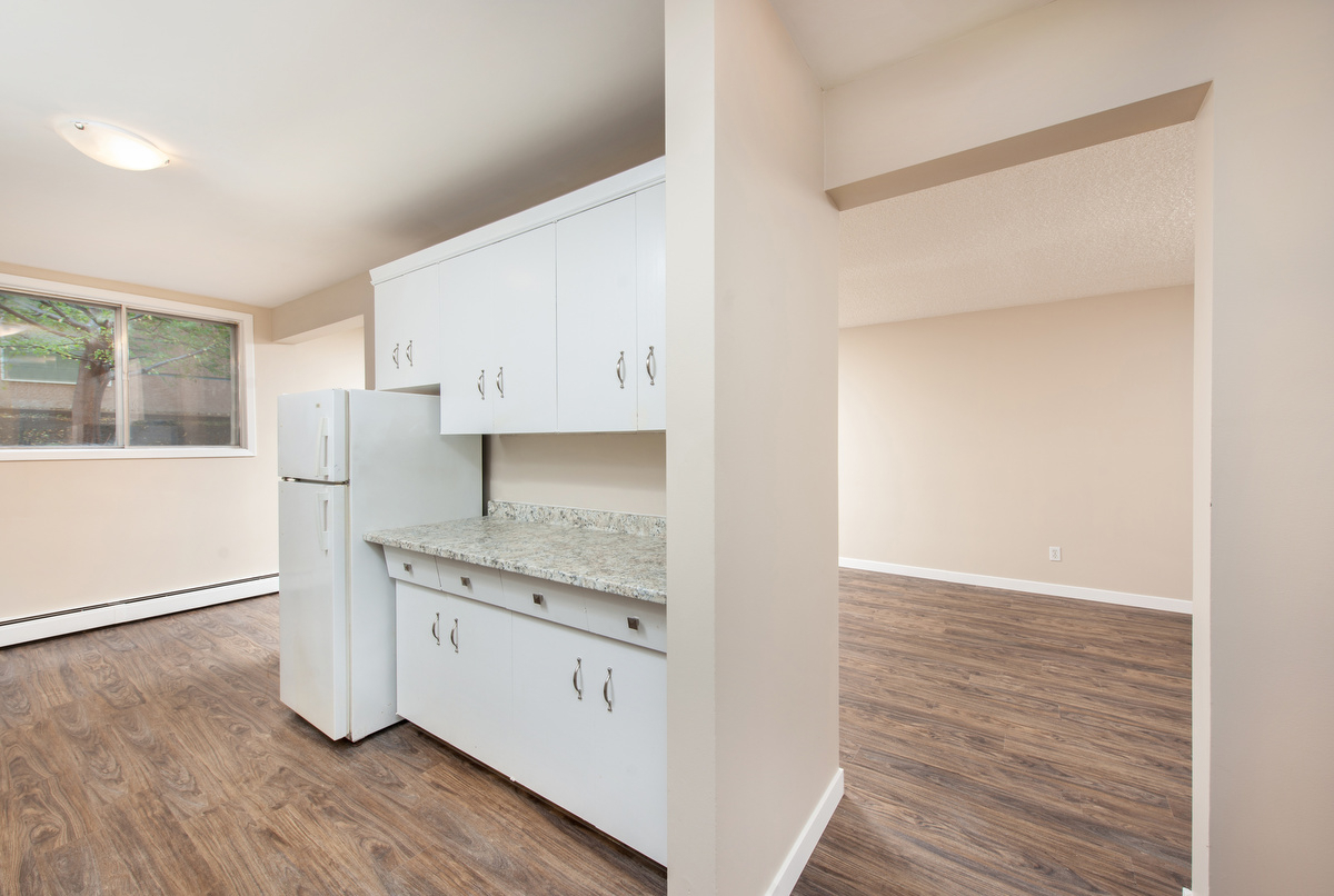 Shaughnessy Manor - Photo 19