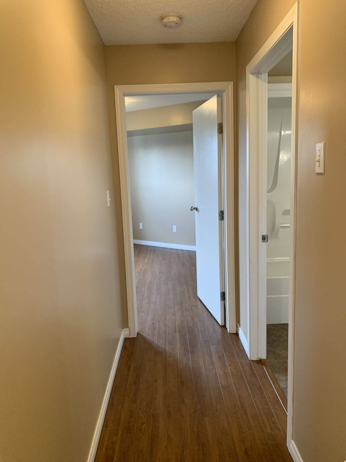 Parkdale Manor - Photo 9