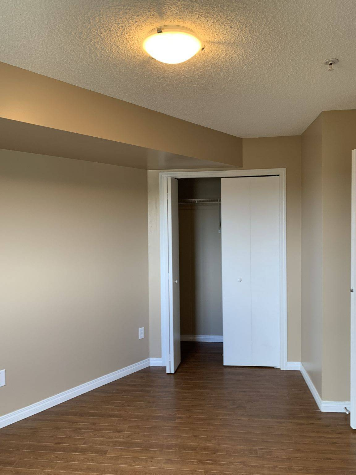 Parkdale Manor - Photo 15