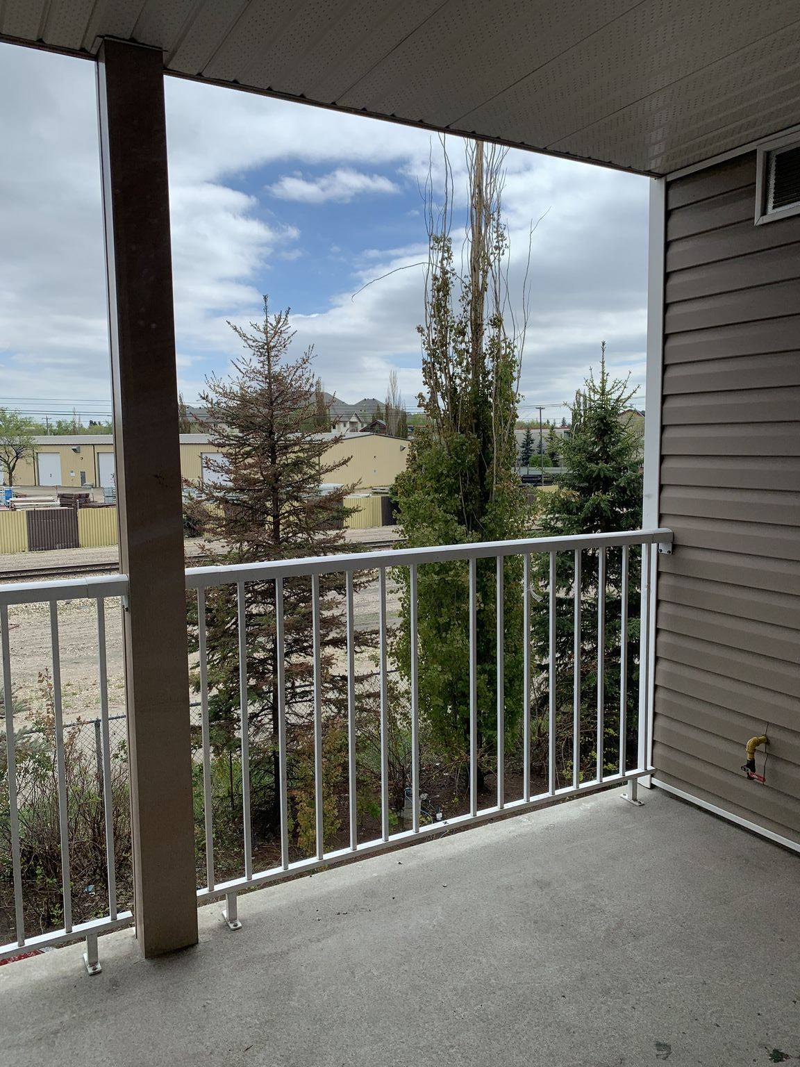 Parkdale Manor - Photo 17