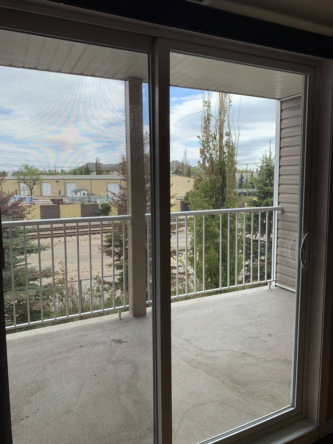Parkdale Manor - Photo 18