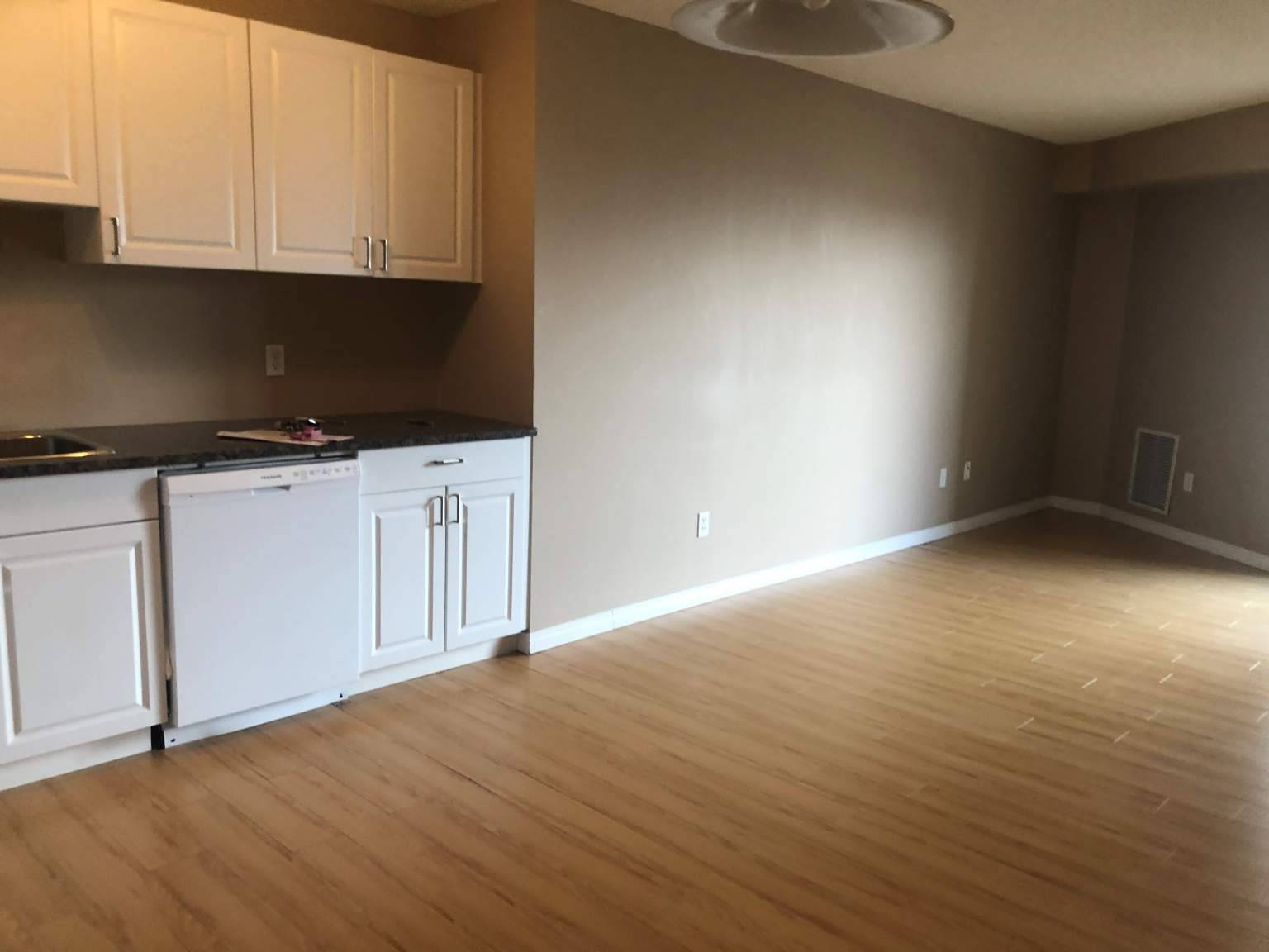 Parkdale Manor - Photo 22