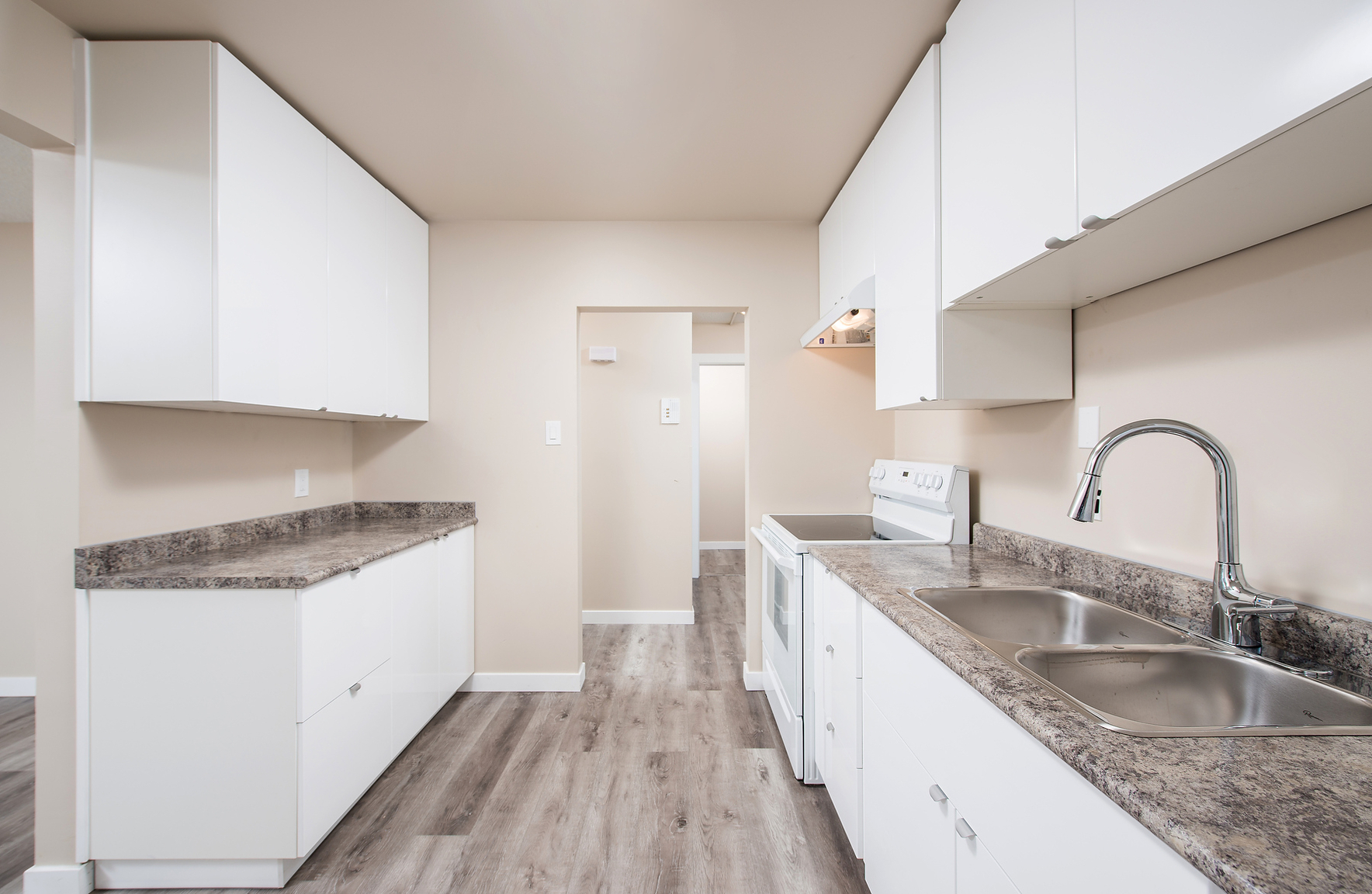 Berolina Apartments - Photo 10
