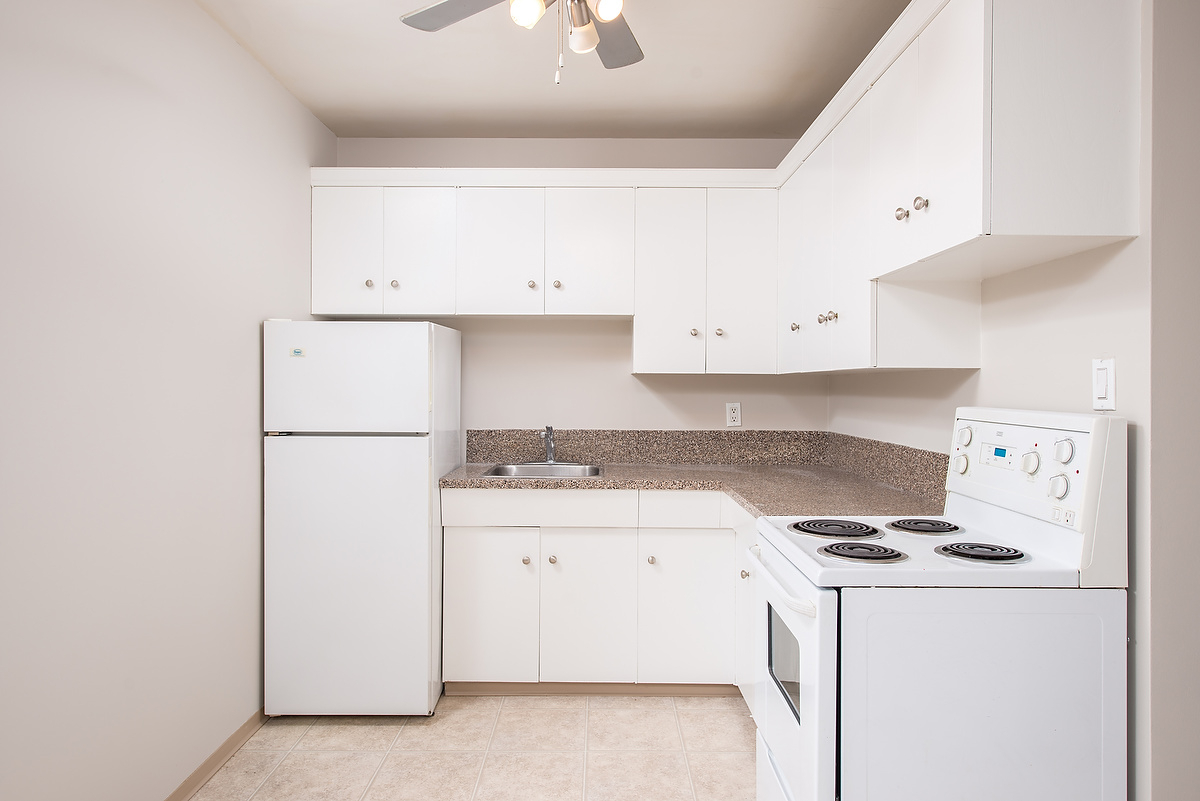 Centerpoint - Photo 2