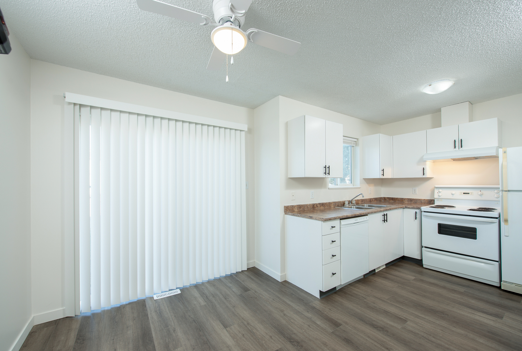 Grove Estates - Photo 13