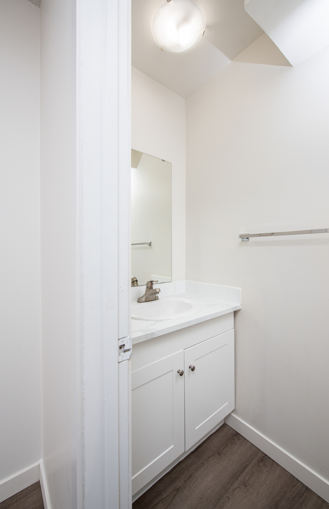Pioneer Apartments - Photo 2