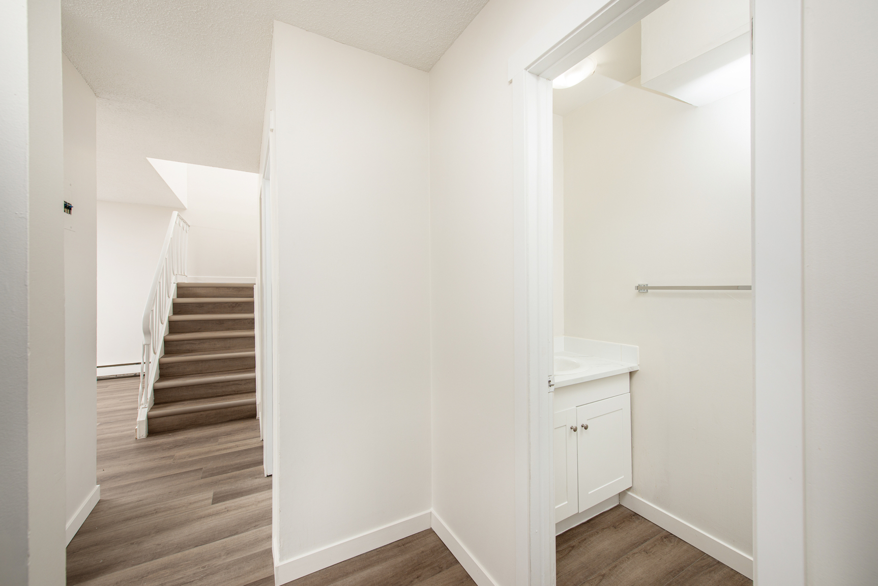 Pioneer Apartments - Photo 3