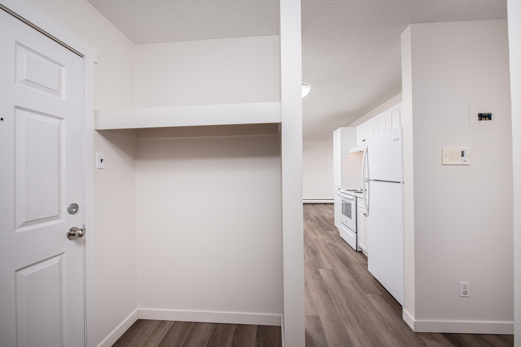 Pioneer Apartments - Photo 4