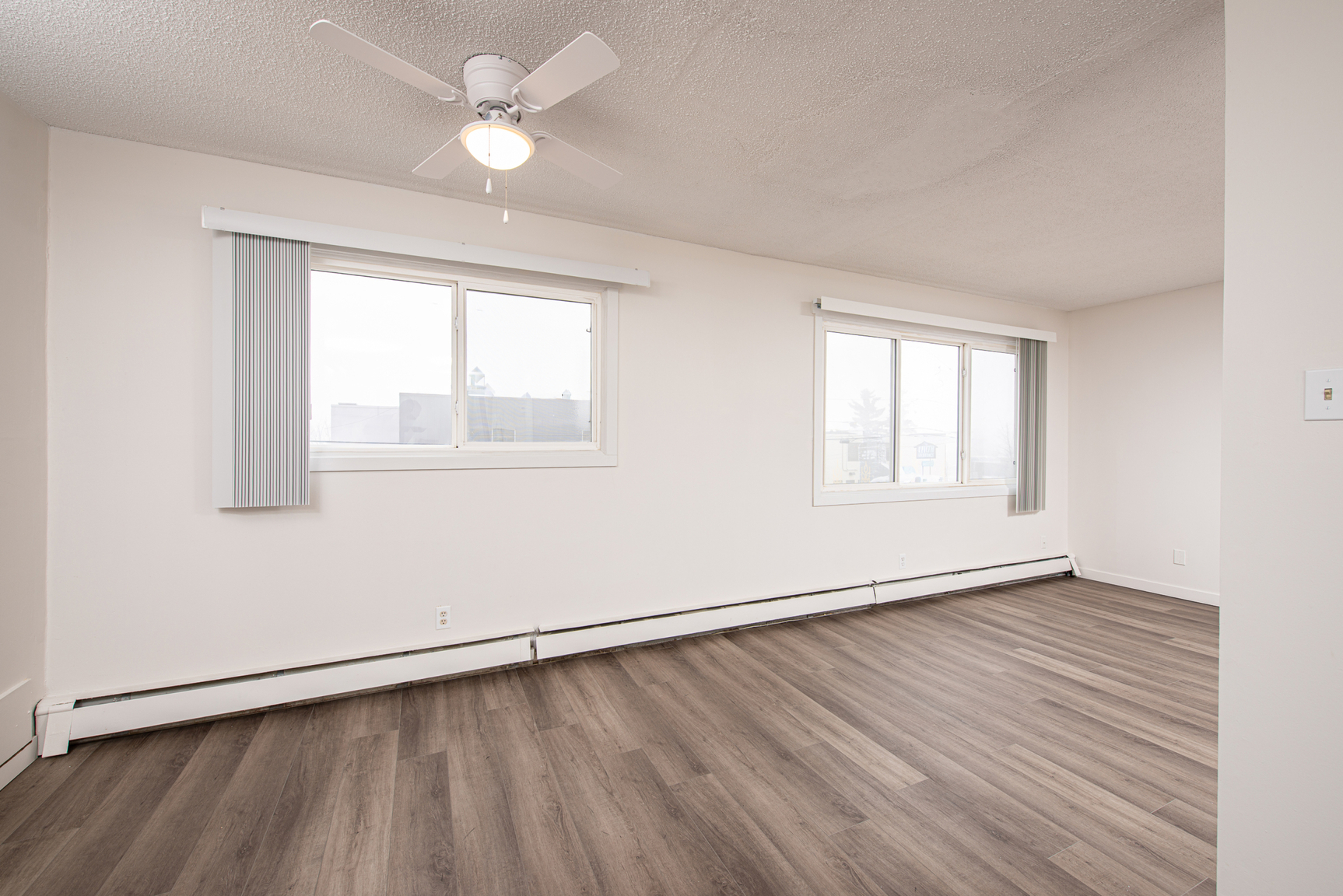 Pioneer Apartments - Photo 15