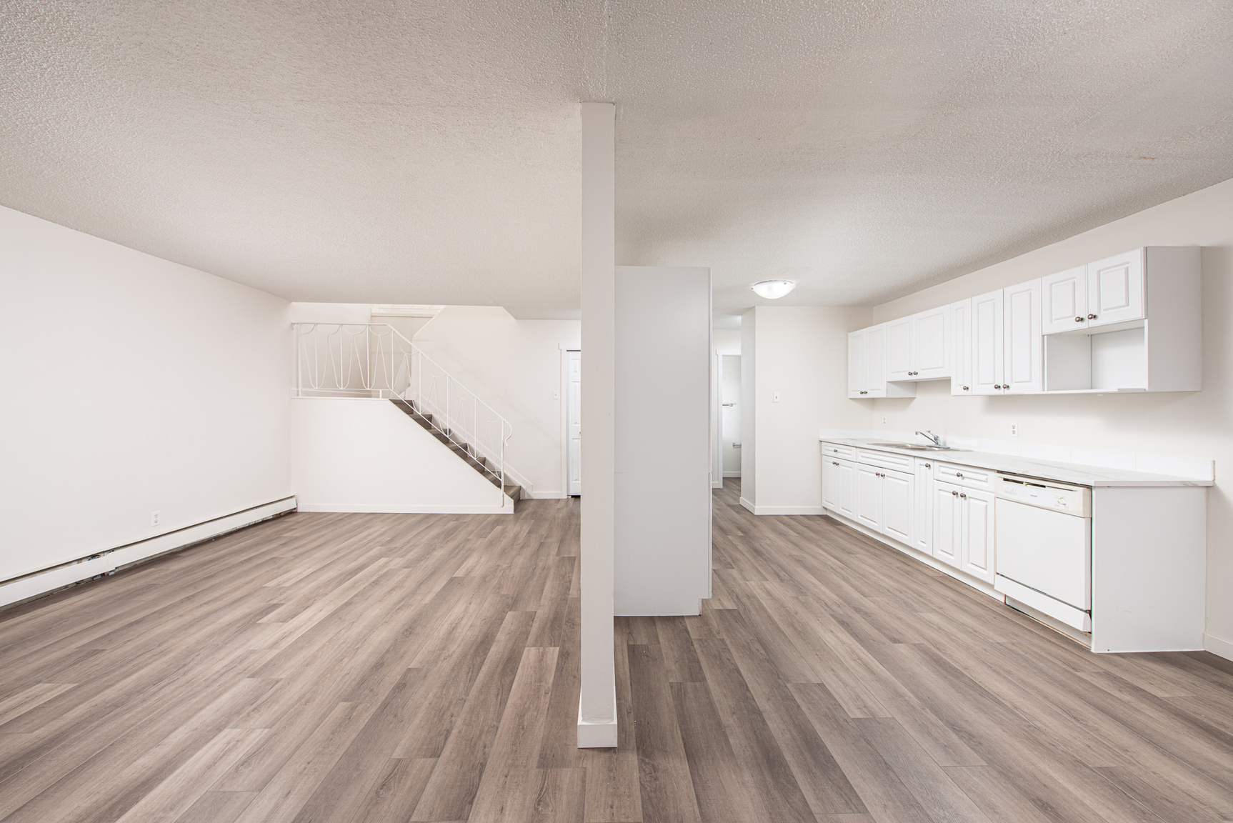 Pioneer Apartments - Photo 16