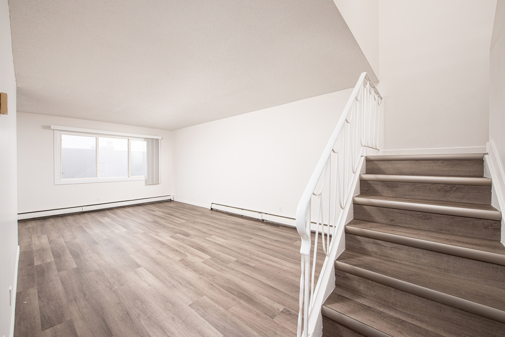 Pioneer Apartments - Photo 18