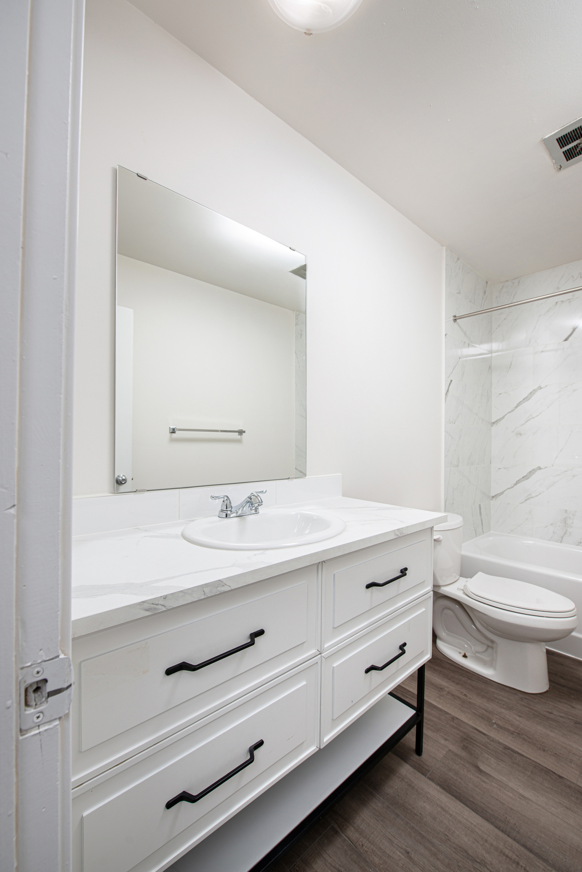 Pioneer Apartments - Photo 22