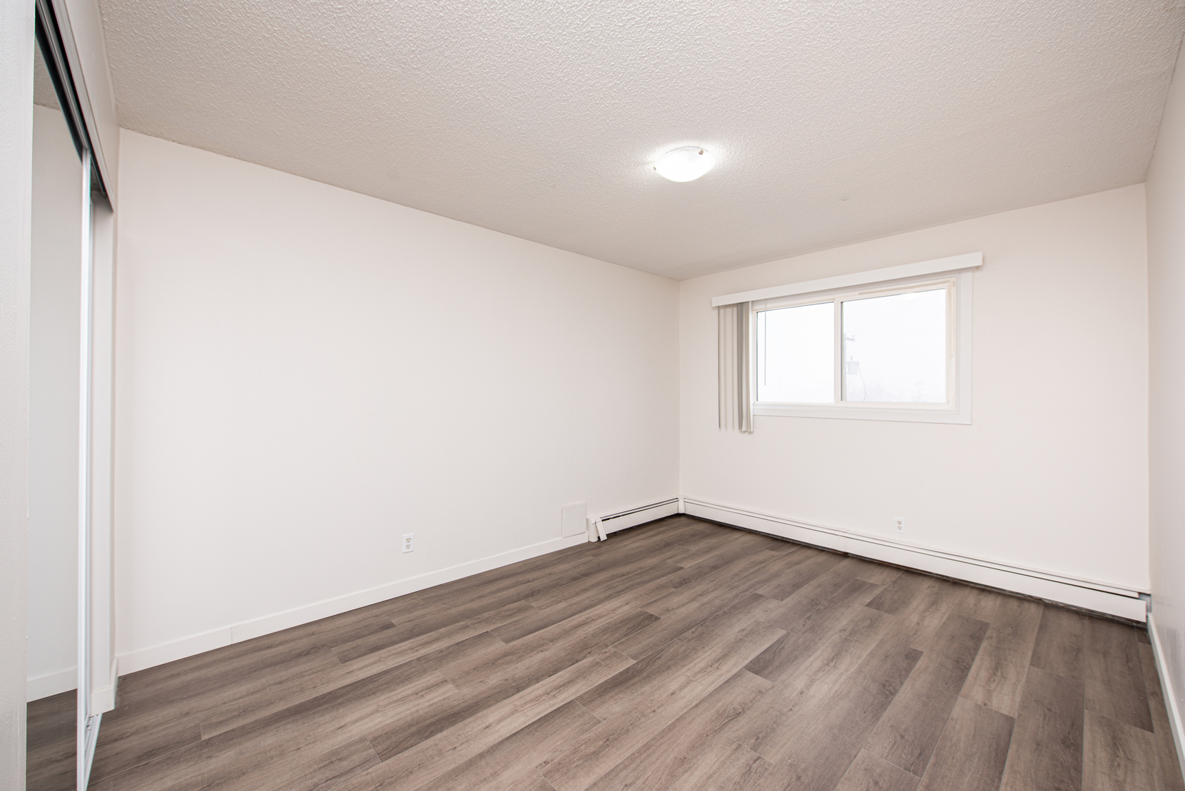 Pioneer Apartments - Photo 24