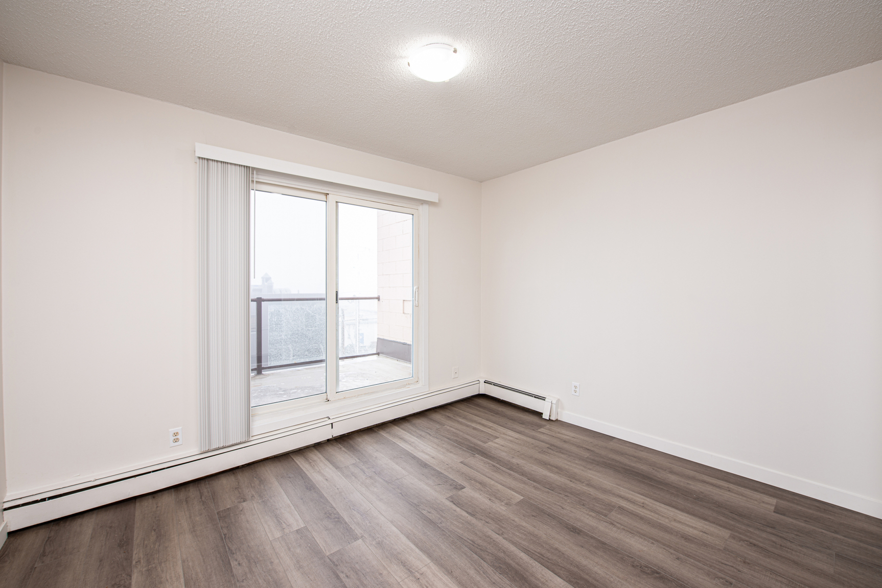 Pioneer Apartments - Photo 25