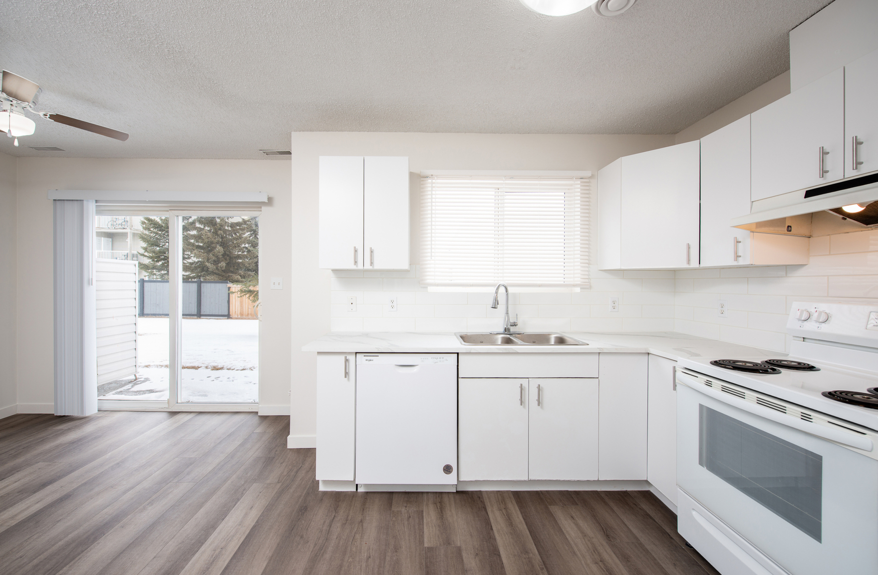 Bridgeport Village - Get 1 Month free! - Photo 12