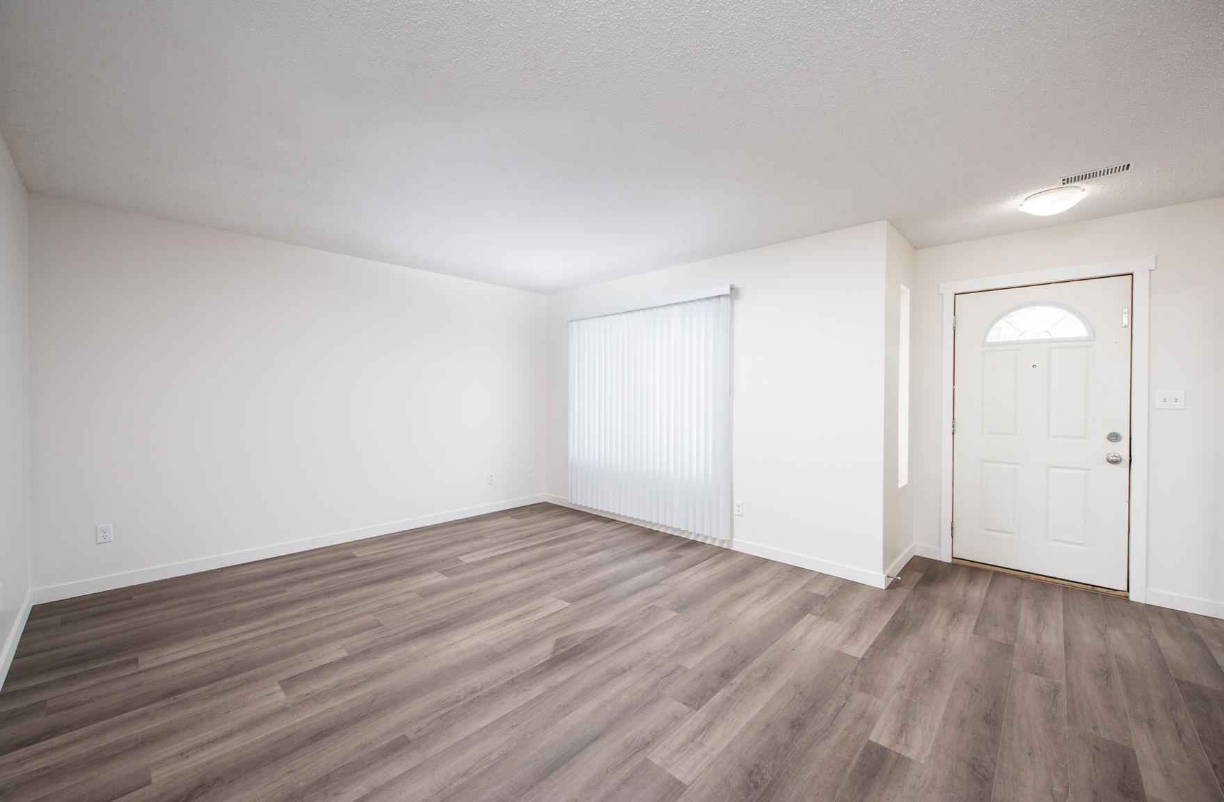 Bridgeport Village - Get 1 Month free! - Photo 13