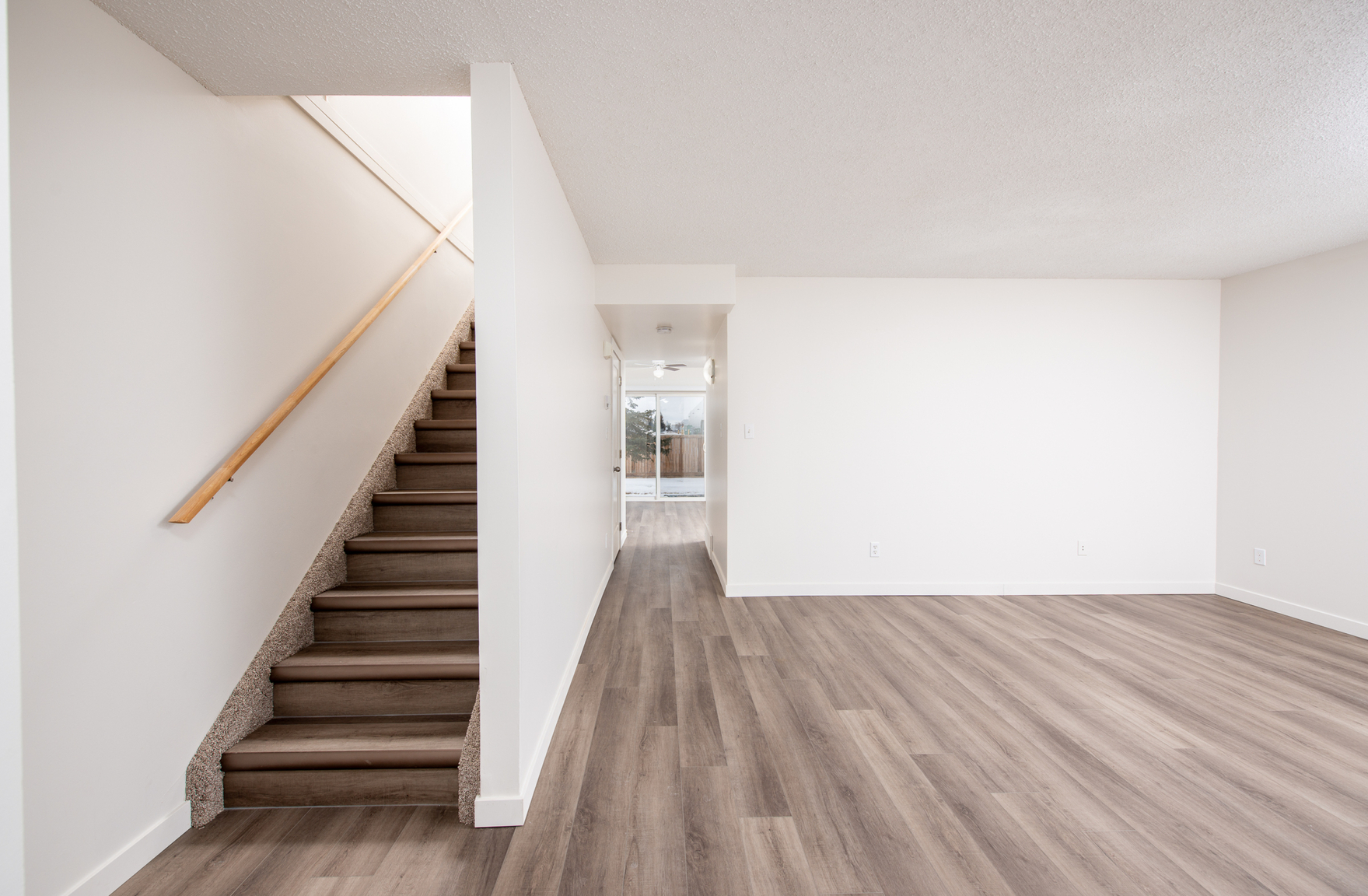 Bridgeport Village - Get 1 Month free! - Photo 16
