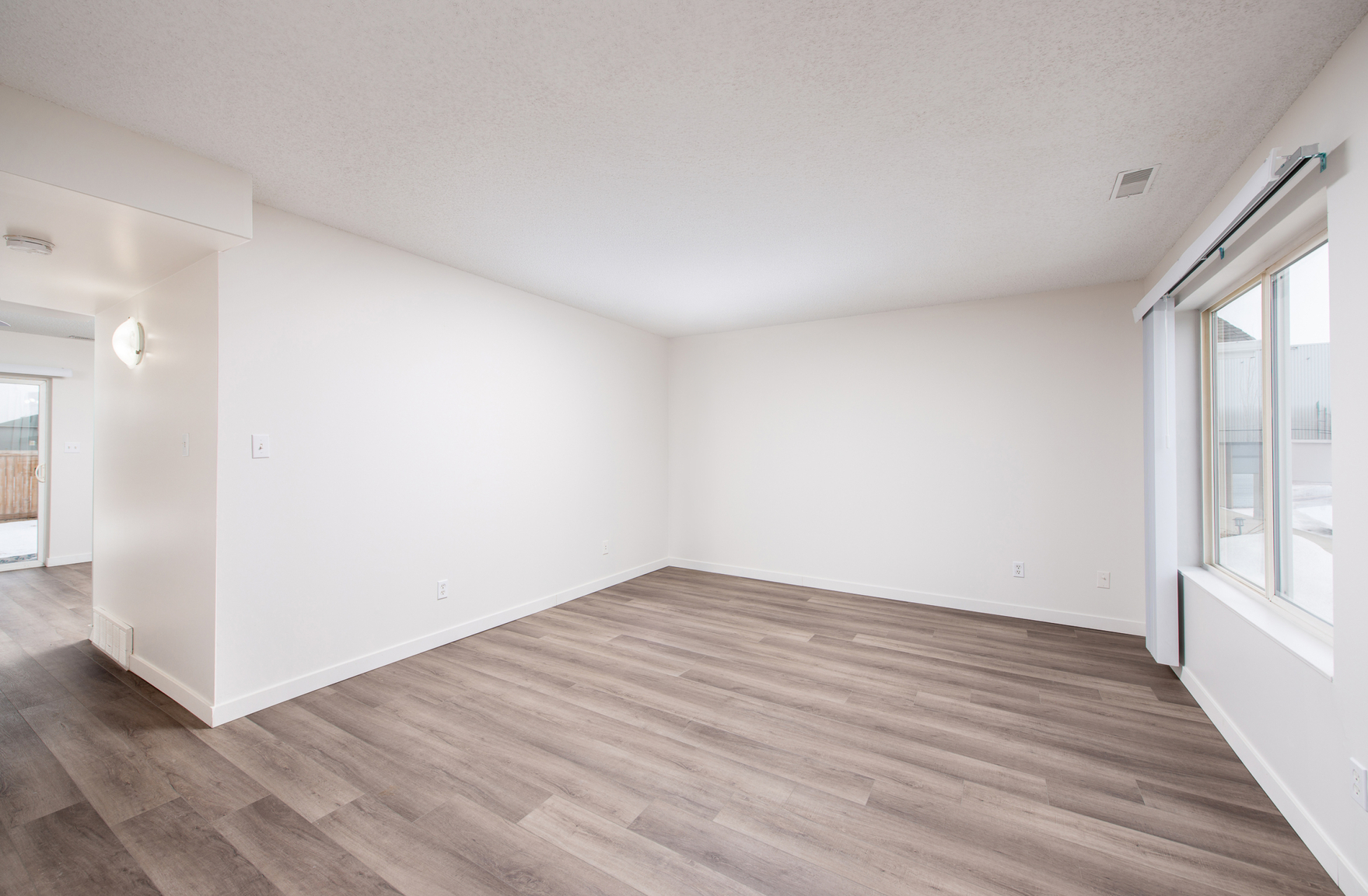 Bridgeport Village - Get 1 Month free! - Photo 17