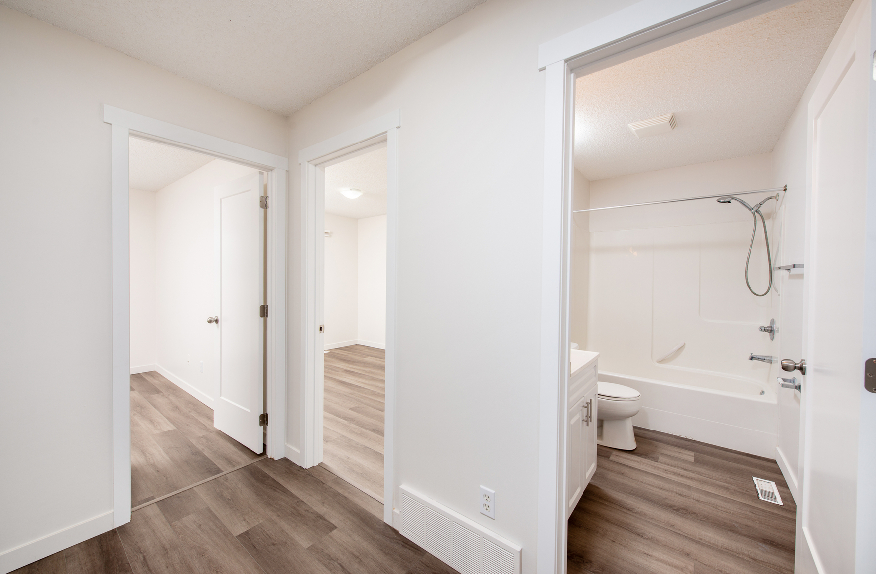 Bridgeport Village - Get 1 Month free! - Photo 20