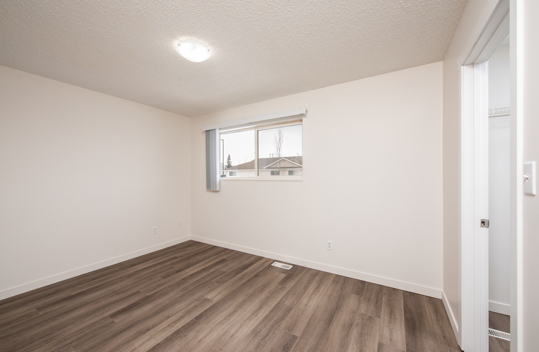 Bridgeport Village - Get 1 Month free! - Photo 25