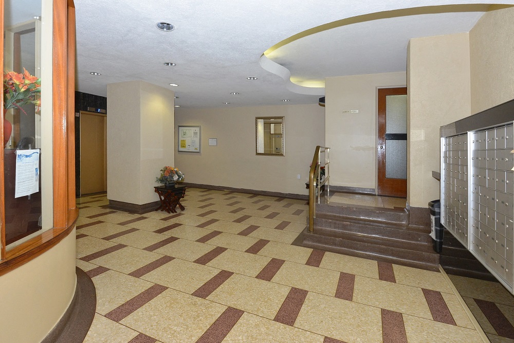 2700 Bathurst Street, North York, ON M6B 2Z7 — photo 3