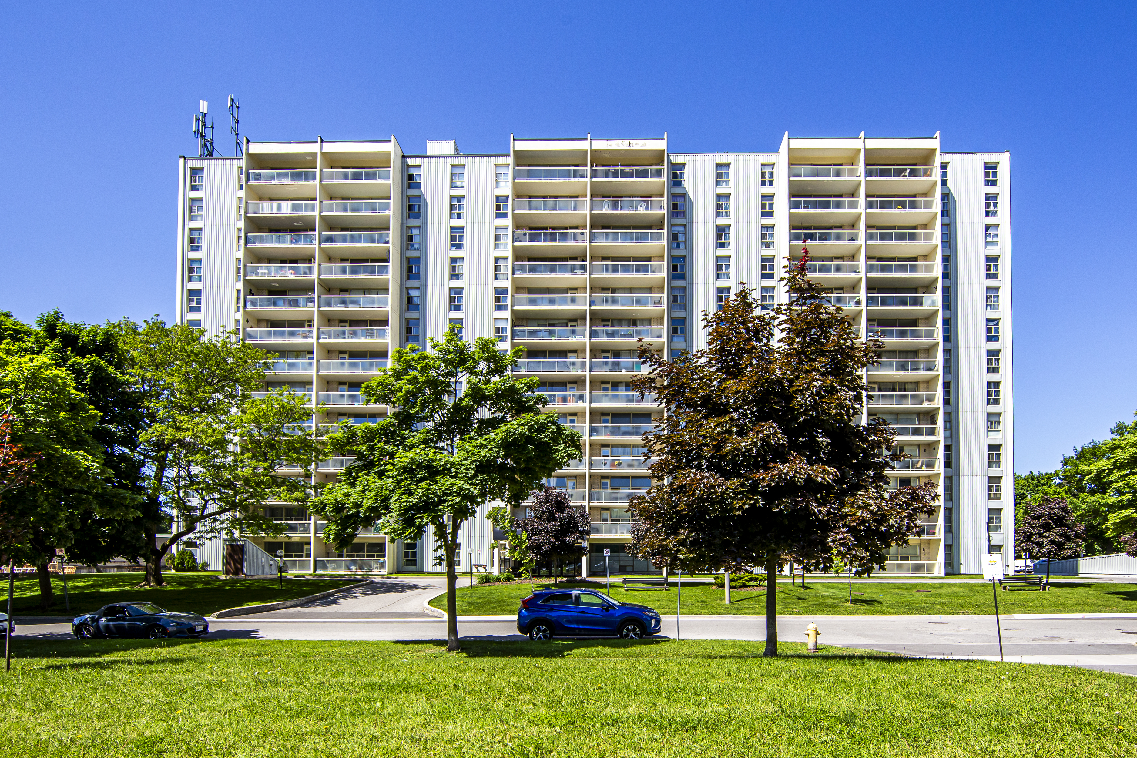 110 Inverlochy Boulevard, Thornhill, ON L3T 3R6 — photo 3