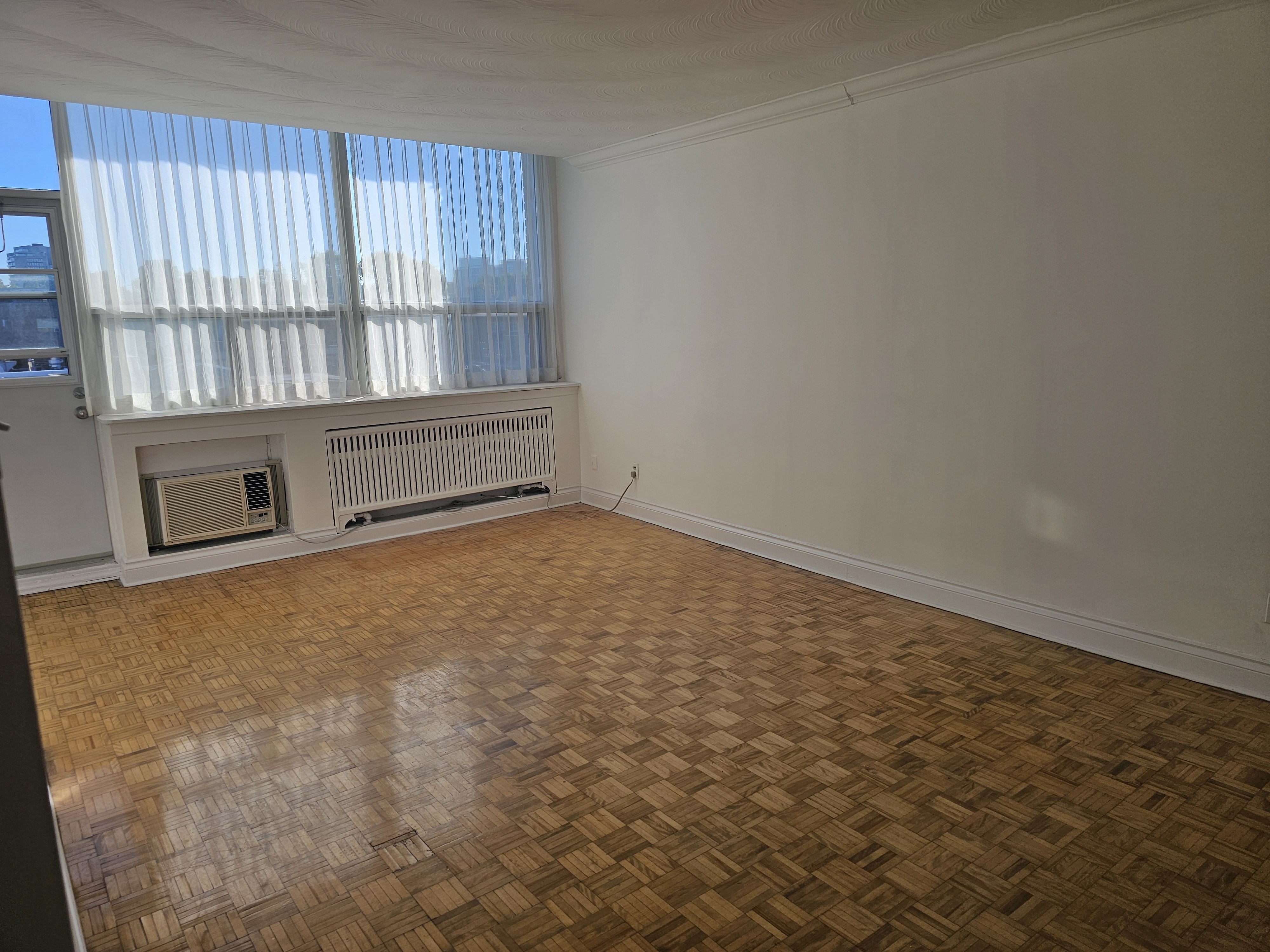 340 Lonsdsale Road, Toronto, ON M5P 1R2 — photo 1