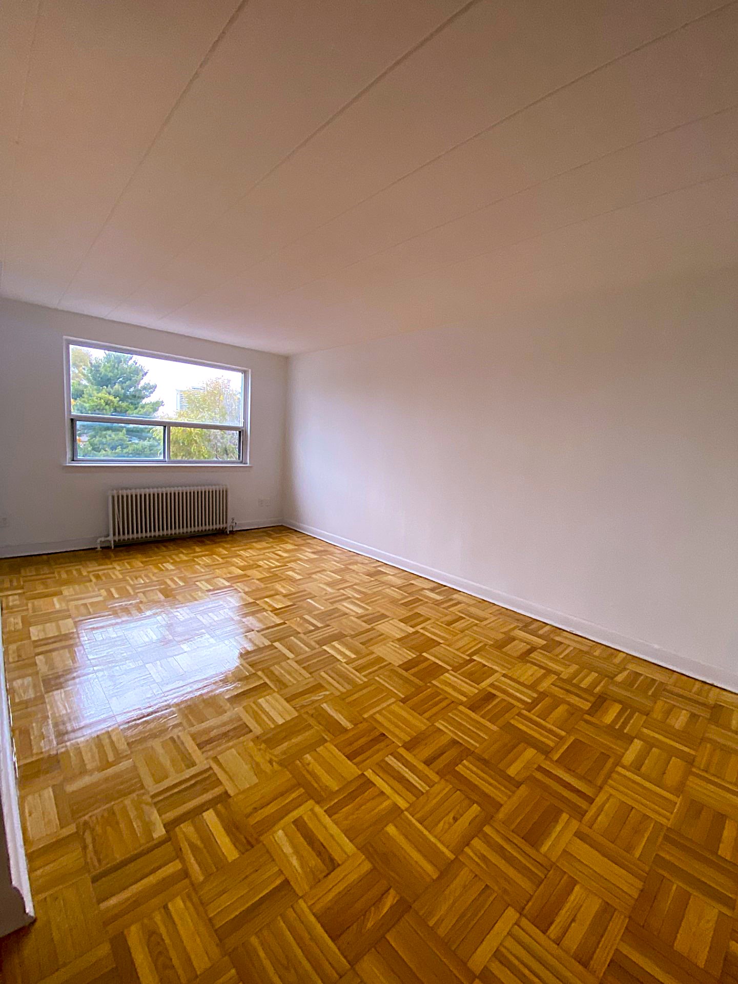 9 Elmsdale Road, East York, ON M4J 3M3 — photo 2