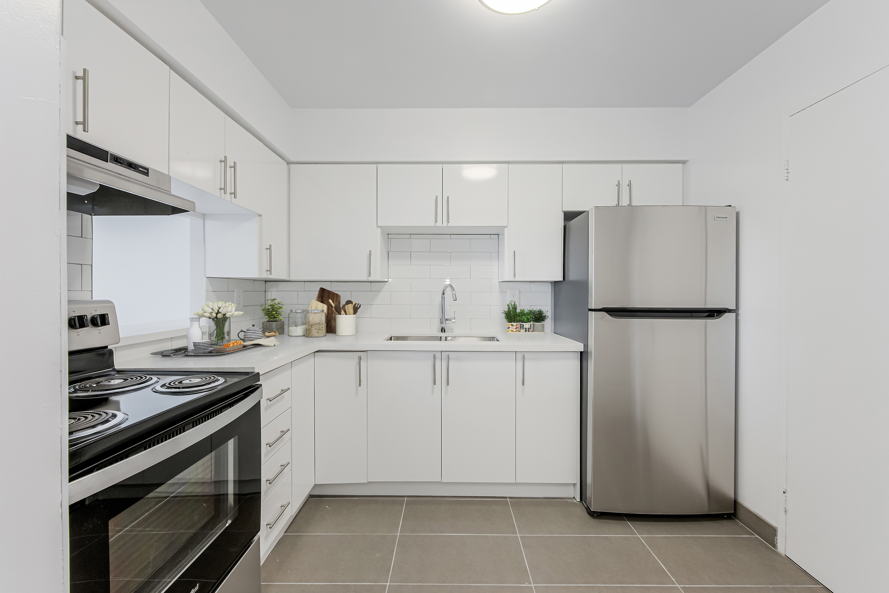 1315 Bough Beeches Boulevard, Mississauga, ON L4W 4A1 — photo 3