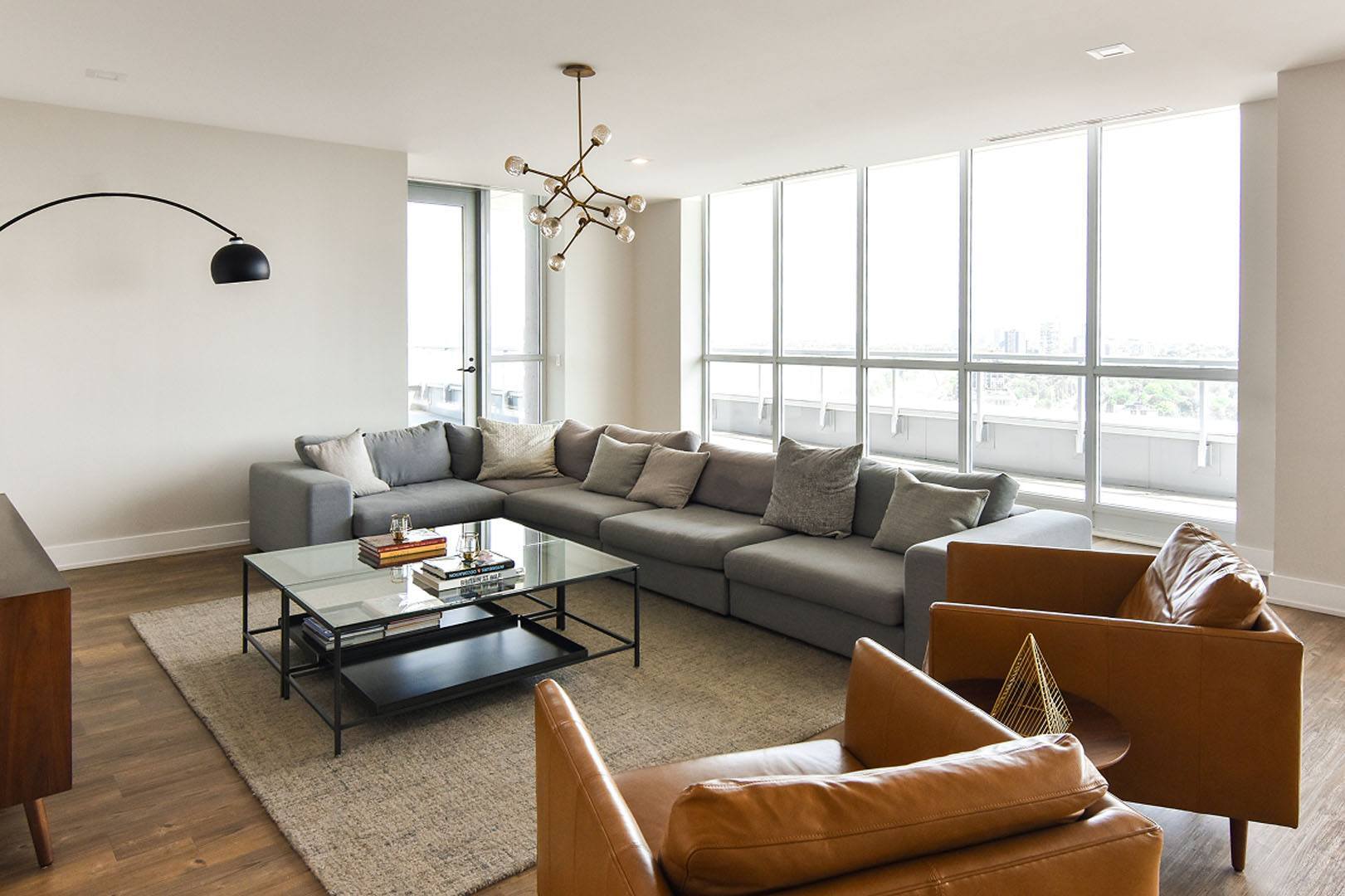 929 Richmond by Brigil - Photo 4