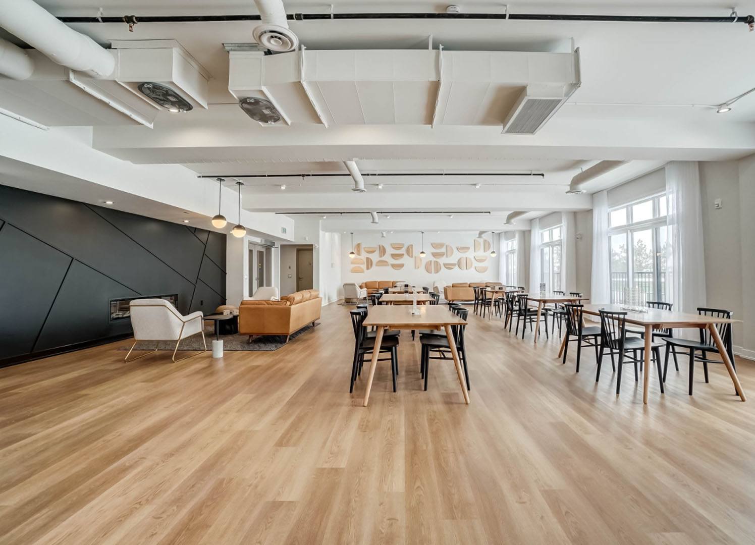 Center Park Apartments by Brigil - Photo 10