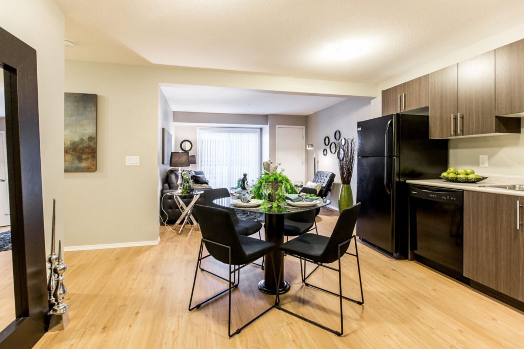 South Pointe Terrace - Photo 6