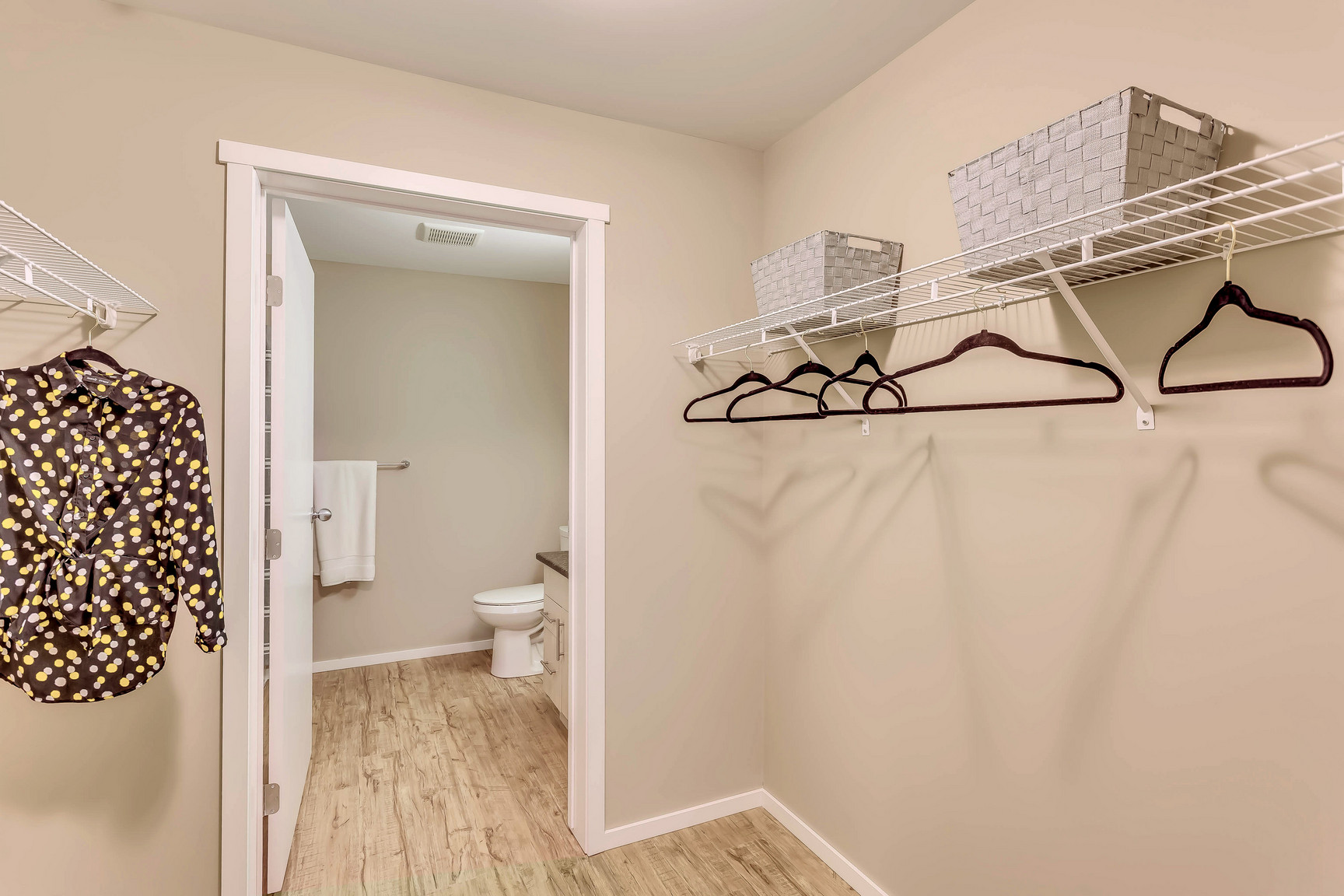 Livingston Heights - Photo 15