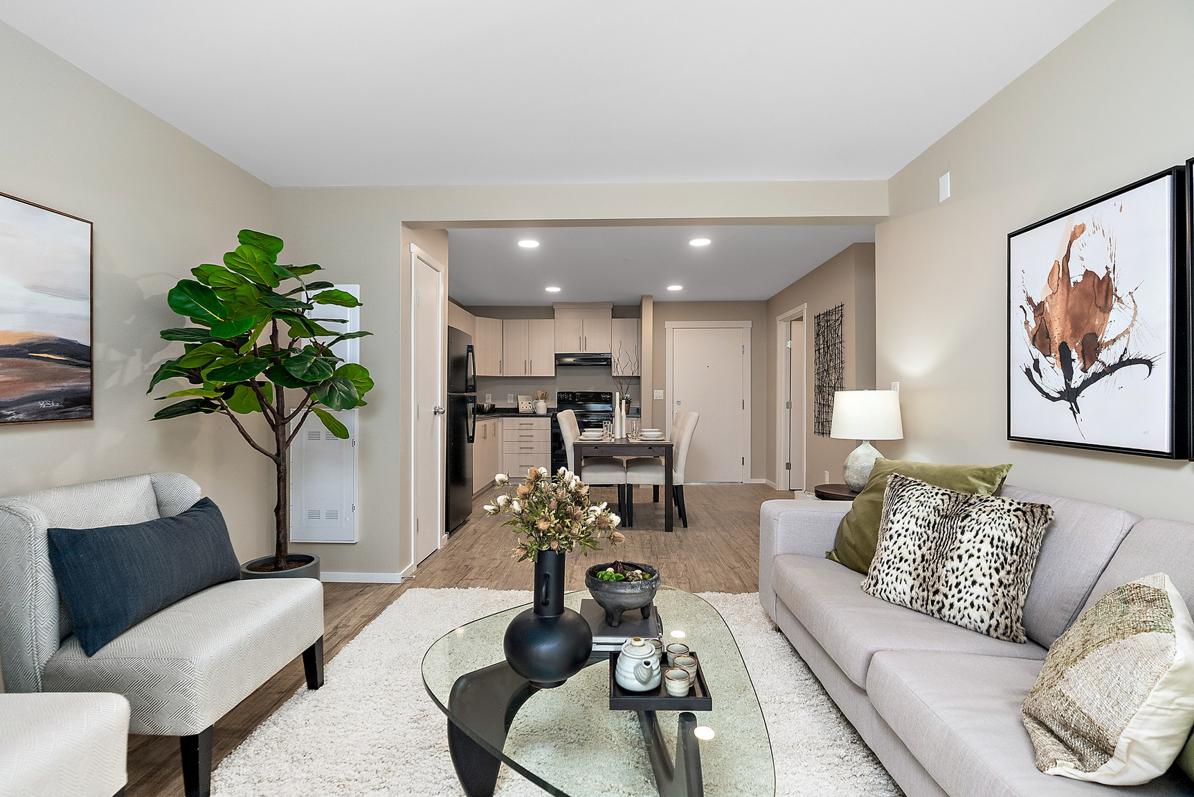 Jardin Apartments - Photo 5