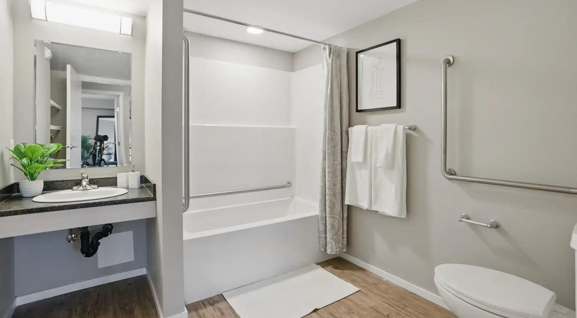 Traditions Apartments - Photo 7