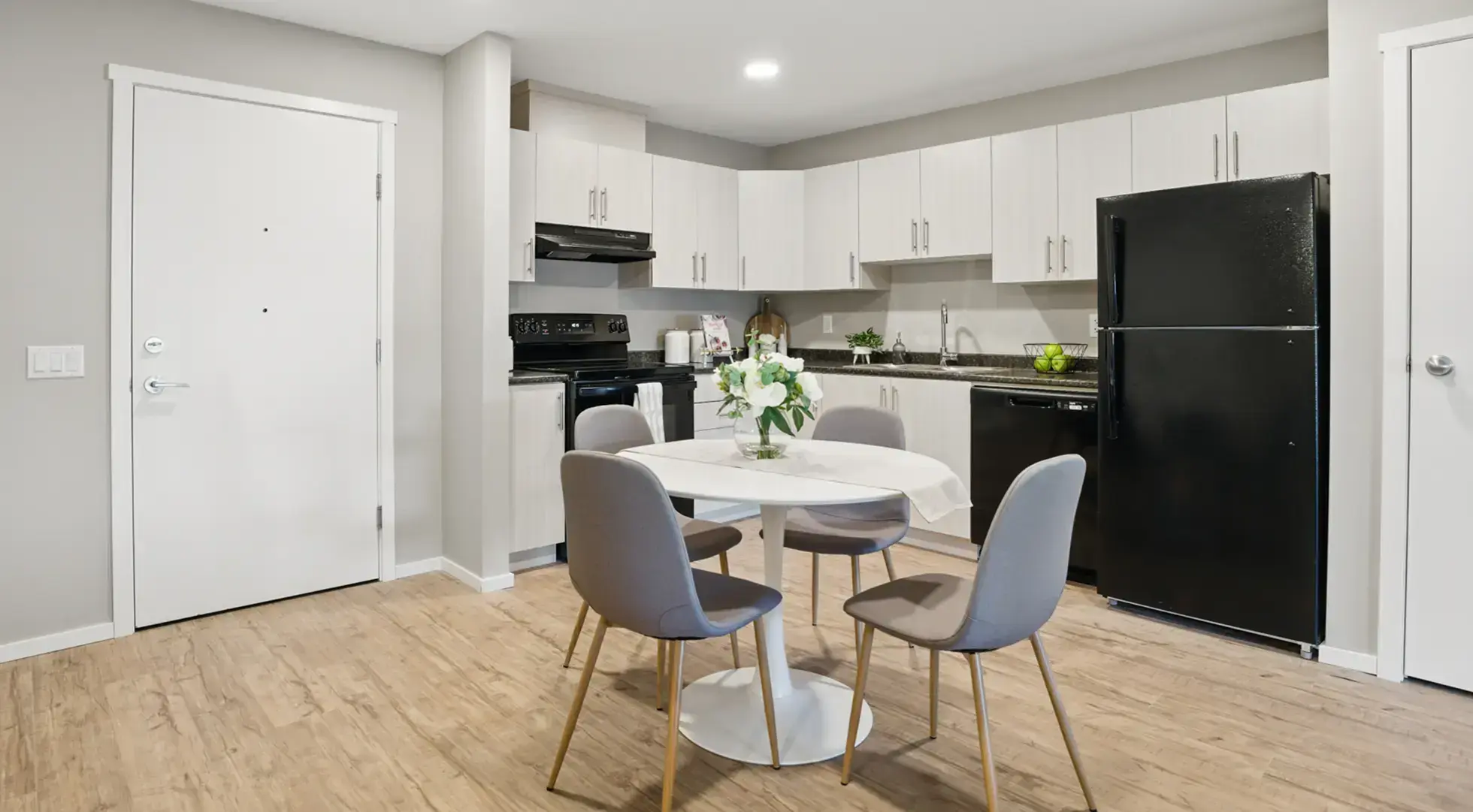 Traditions Apartments - Photo 4
